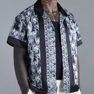 NWT BooHoo Man boxy satin skull border button down short sleeve shirt